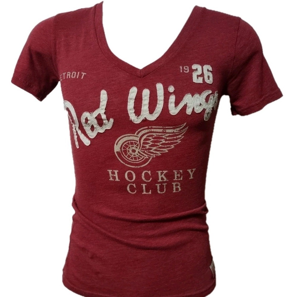 Detroit Red Wings T-shirt Womens Size L Pre-Faded Red NHL Hockey Club 1926 Logo